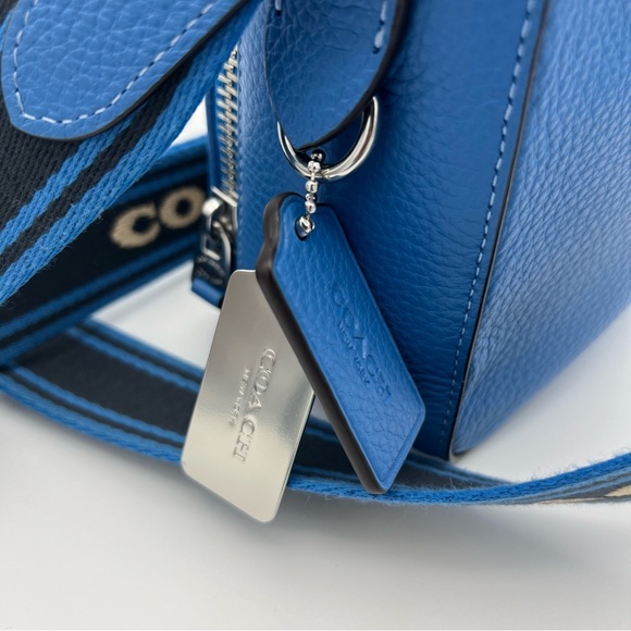 Coach Blue and Brown Bag - Picture 3 of 7